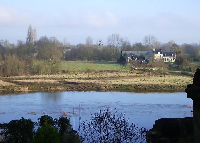 L\'Escale Troglo Au Bord De La Loire