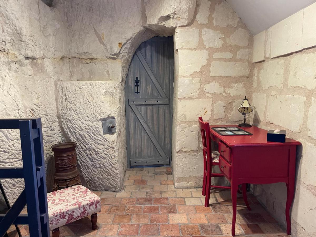 L'escale Troglo Au Bord De La Loire Souzay-Champigny